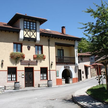 La Casona De Entralgo Hostal Pola de Laviana Exterior foto