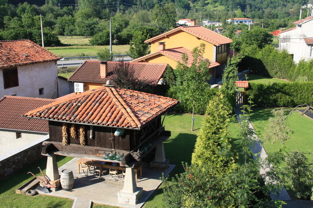 La Casona De Entralgo Hostal Pola de Laviana Exterior foto